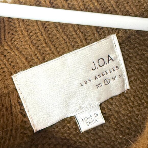 JOA Angora Blend Back Button Relaxed Crew Boxy Cropped Sweater S Green Brown - Picture 2 of 6